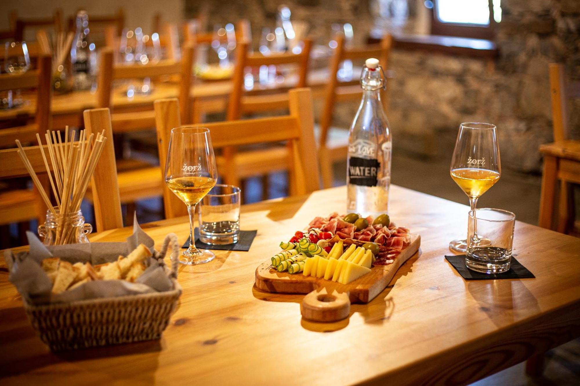 Boutique Rooms & Winery Zorz Vipava Kültér fotó
