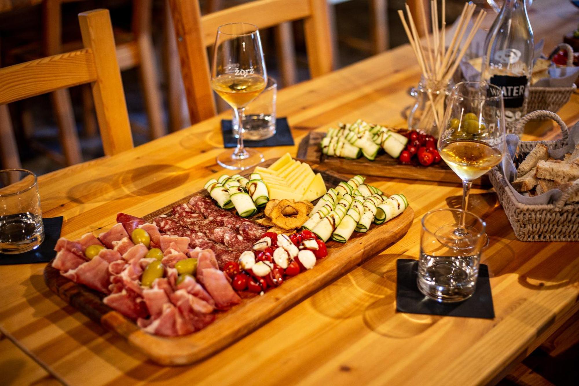 Boutique Rooms & Winery Zorz Vipava Kültér fotó